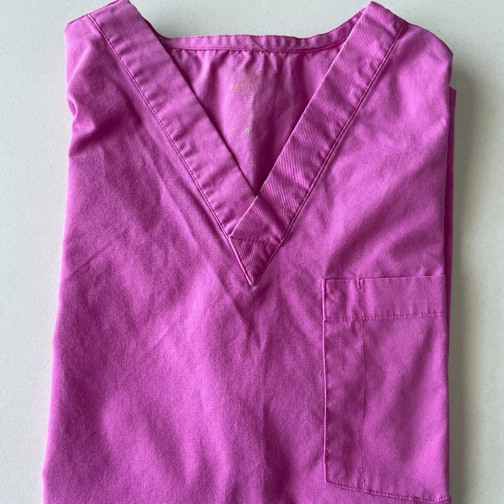 4 Woman Scrubs Tops Size M - Picture 7 of 9